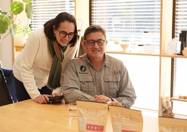 AlejandroさんとMichelleさん in 辻本珈琲